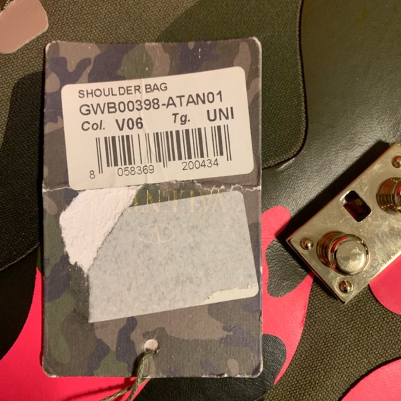 🔥VALENTINO CAMO BAG🔥 - Picture 12 of 13